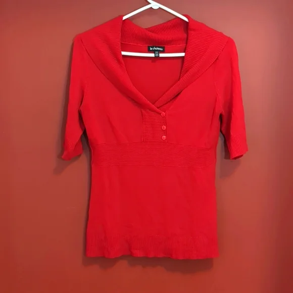 Sweater - Picture 1 of 3